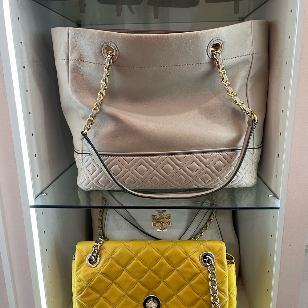 Tory Burch Nude Quilted Tote - Picture 5 of 15